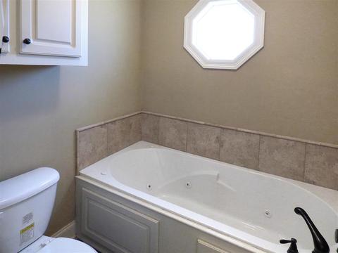 104 Torrence Cv, Byram, MS 39272 photo 10