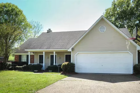322 Colonial Dr, Madison, MS 39110 photo 2