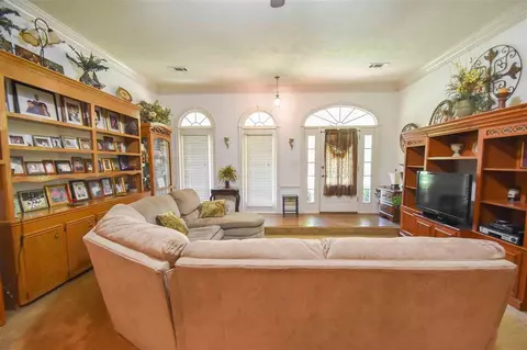 460 Powell Cv, Byram, MS 39272 photo 9