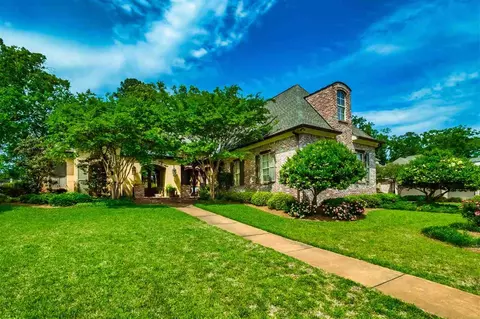 541 Silverstone Dr, Madison, MS 39110 photo 2