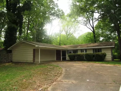 3221 Woodview Dr, Jackson, MS 39212 photo 1