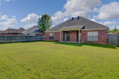 929 Frisky Dr, Brandon, MS 39047 photo 2