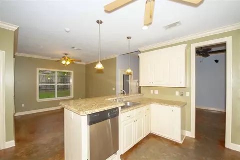 248 E Pinebrook Dr, Brandon, MS 39047 photo 10
