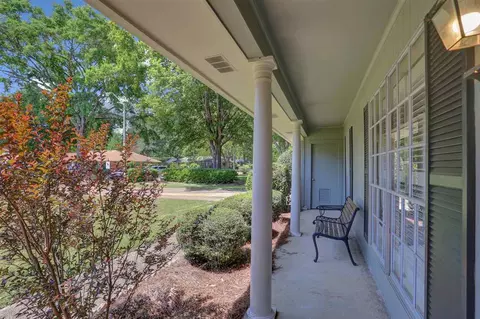 6121 Lake Trace Cir, Jackson, MS 39211 photo 5
