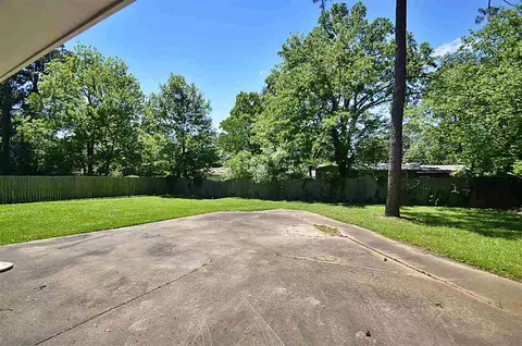 5826 Kinder Dr, Jackson, MS 39211 photo 3
