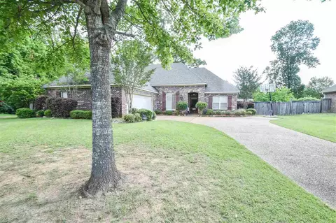 155 Rockbridge Cir, Clinton, MS 39056 photo 2