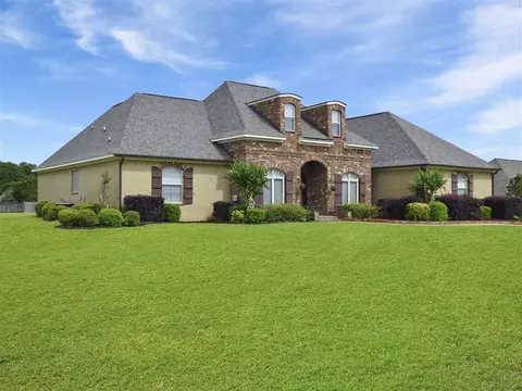 105 Lawrence Dr, Brandon, MS 39047 photo 4