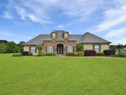 105 Lawrence Dr, Brandon, MS 39047 photo 2