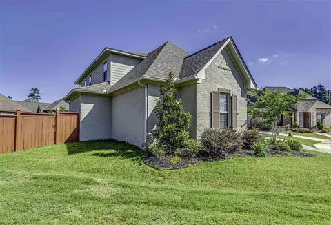 907 Topaz Ct, Flowood, MS 39232 photo 2