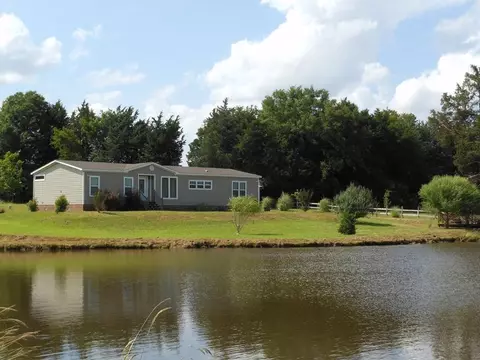 124 Teresa Ln, Flora, MS 39071 photo 1