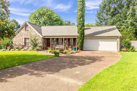 355 Durham Ct, Brandon, MS 39047 photo 1