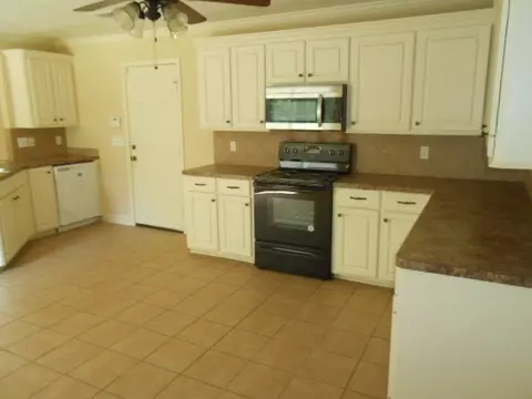 705 Meadowview Cv, Byram, MS 39272 photo 2