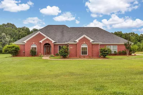 106 Chestnut Dr, Clinton, MS 39056 photo 1