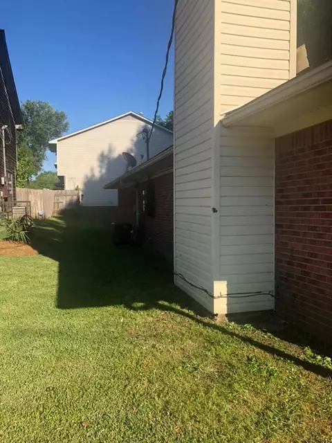 2105 Raymond Dr #A AND B, Jackson, MS 39212 photo 5