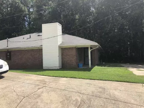 2105 Raymond Dr #A AND B, Jackson, MS 39212 photo 2