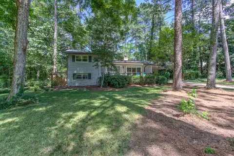 4234 E Ridge Dr, Jackson, MS 39211 photo 1