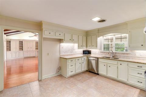 147 Rolling Meadows Dr, Jackson, MS 39211 photo 12