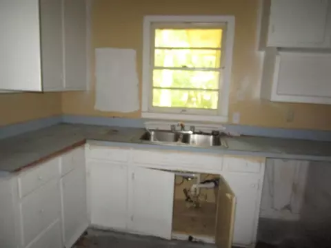 2929 Charleston Dr, Jackson, MS 39212 photo 3
