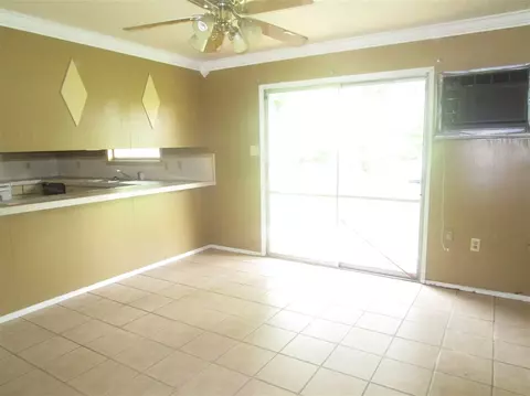 1152 Corinth St, Jackson, MS 39209 photo 2