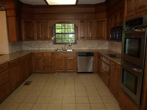 409 Warwick Rd, Clinton, MS 39056 photo 2