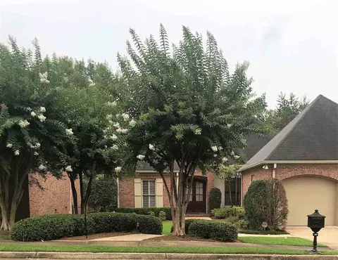 71 Autumn Hill Dr, Jackson, MS 39211 photo 2