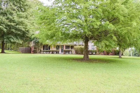 117 Devonport Cir, Raymond, MS 39154 photo 2