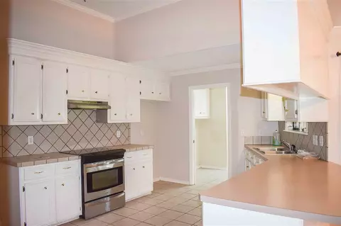117 Devonport Cir, Raymond, MS 39154 photo 9