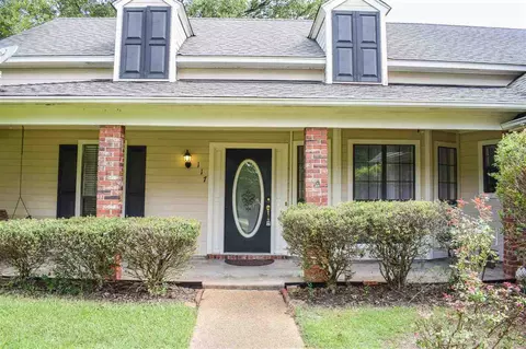 117 Devonport Cir, Raymond, MS 39154 photo 3