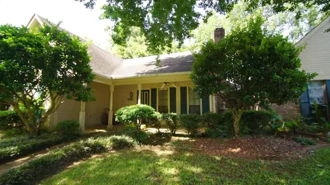 207 Pecan Blvd, Brandon, MS 39042 photo 1