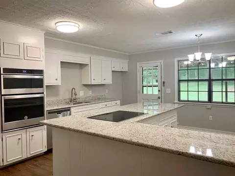 5254 Brookleigh Dr, Byram, MS 39272 photo 5