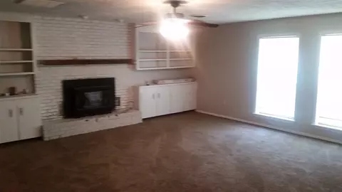 2464 W Mcraven Rd, Jackson, MS 39209 photo 3