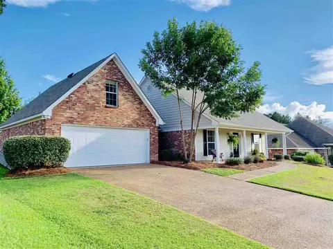 105 Spring Valley Dr, Brandon, MS 39047 photo 3