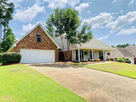 105 Spring Valley Dr, Brandon, MS 39047 photo 1