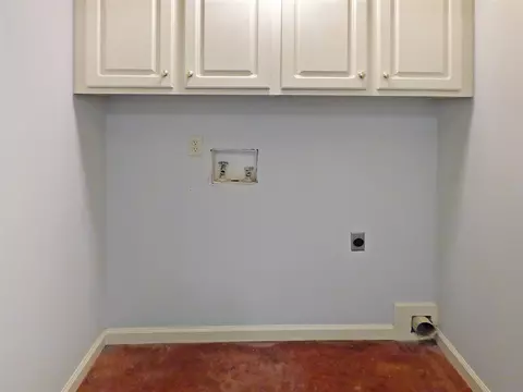 128 Torrence Cv, Byram, MS 39272 photo 10