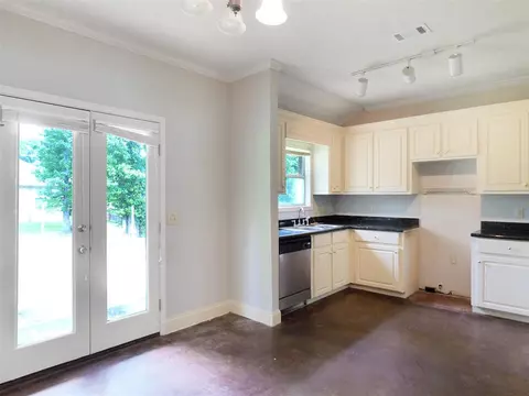 128 Torrence Cv, Byram, MS 39272 photo 7