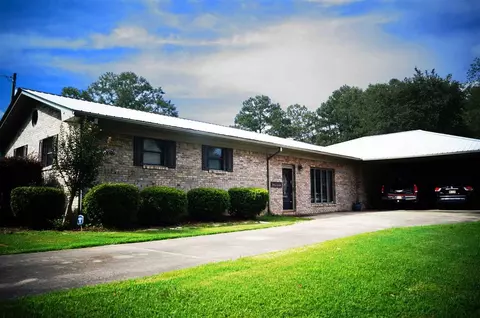 208 Harbor Ln, Brandon, MS 39047 photo 1