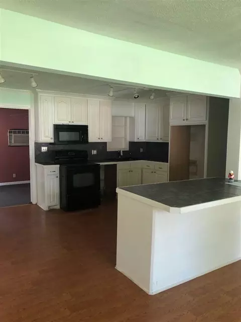 134 Charles Pl, Florence, MS 39073 photo 2