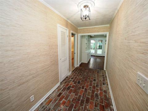 1728 Wilhurst Dr, Jackson, MS 39211 photo 3