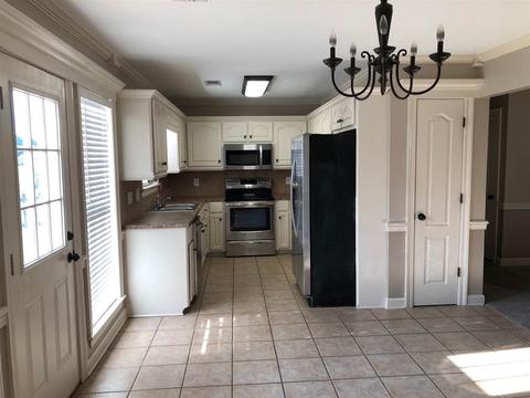 419 Willow Bay Dr, Byram, MS 39272 photo 8