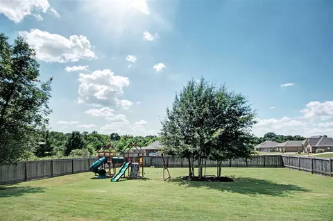 157 Hampton Hills Blvd, Canton, MS 39046 photo 8