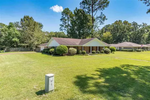 6244 Whitestone Rd, Jackson, MS 39206 photo 2