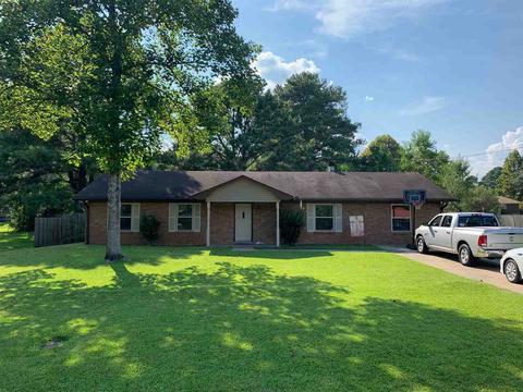 206 Greenview Dr, Forest, MS 39074 photo 1