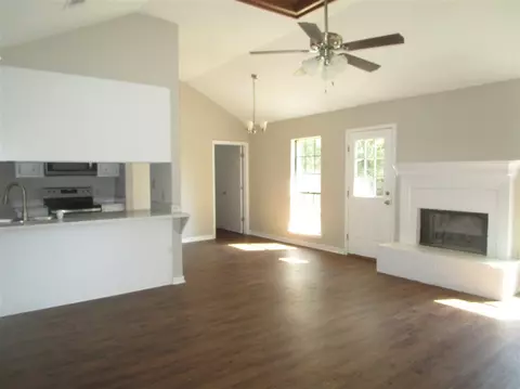 6114 Clarence Dr, Jackson, MS 39206 photo 2