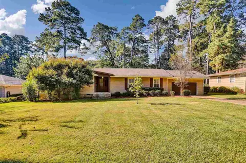 1949 Meadowbrook Rd, Jackson, MS 39211 photo 1
