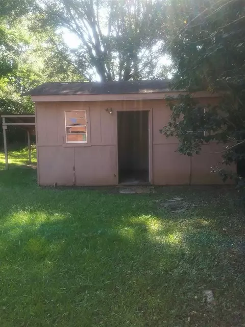 1066 Willow Ave, Canton, MS 39046 photo 4
