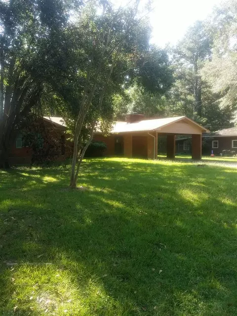 1066 Willow Ave, Canton, MS 39046 photo 2