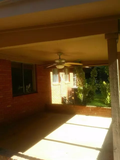 1066 Willow Ave, Canton, MS 39046 photo 7