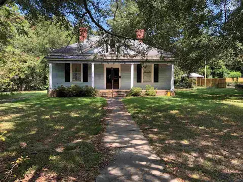 355 E Center St, Canton, MS 39046 photo 1