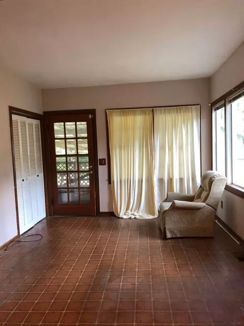 355 E Center St, Canton, MS 39046 photo 6