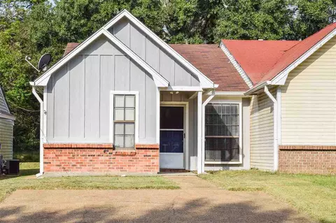 409 A A Lindale St, Clinton, MS 39056 photo 1